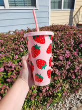 Load image into Gallery viewer, Strawberry Venti Cold cup
